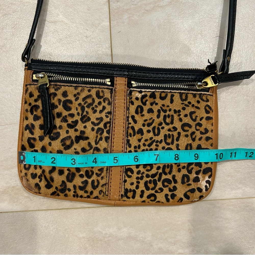 Fossil Leopard Print Crossbody Bag - Picture 7 of 9